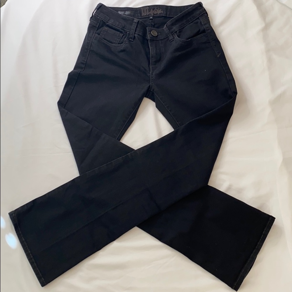 Kut from the Kloth Mid Rise Farrah boot cut Jeans